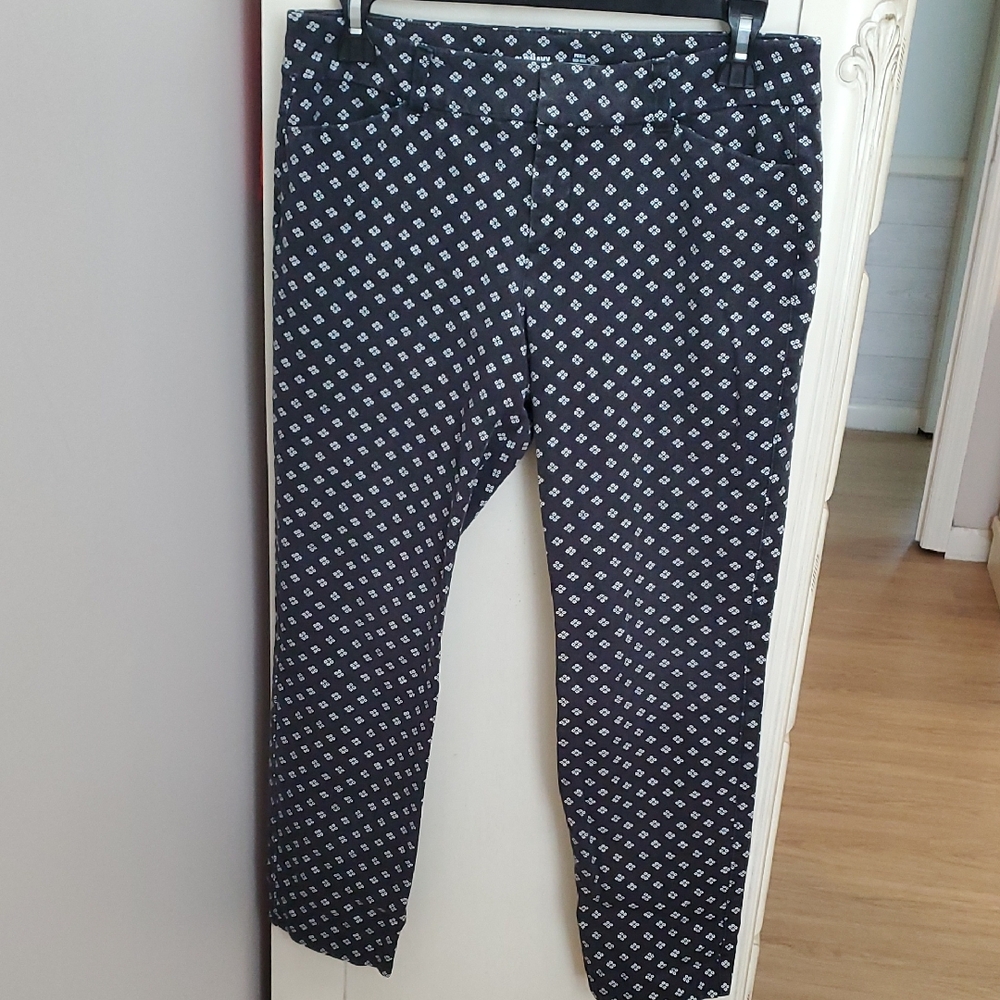 Old Navy Black and White Patterned Chinos